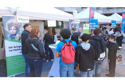 Unser Stand auf der Berufemeile mit Publikum
