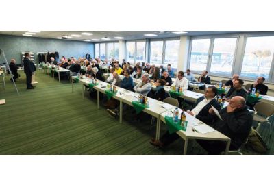 Seminarteilnehmer beim Planer- und Architektentag 2018 - Begrüßung durch Josef Arnold