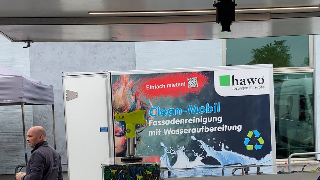 der Anhänger hawo Clean-Mobil
