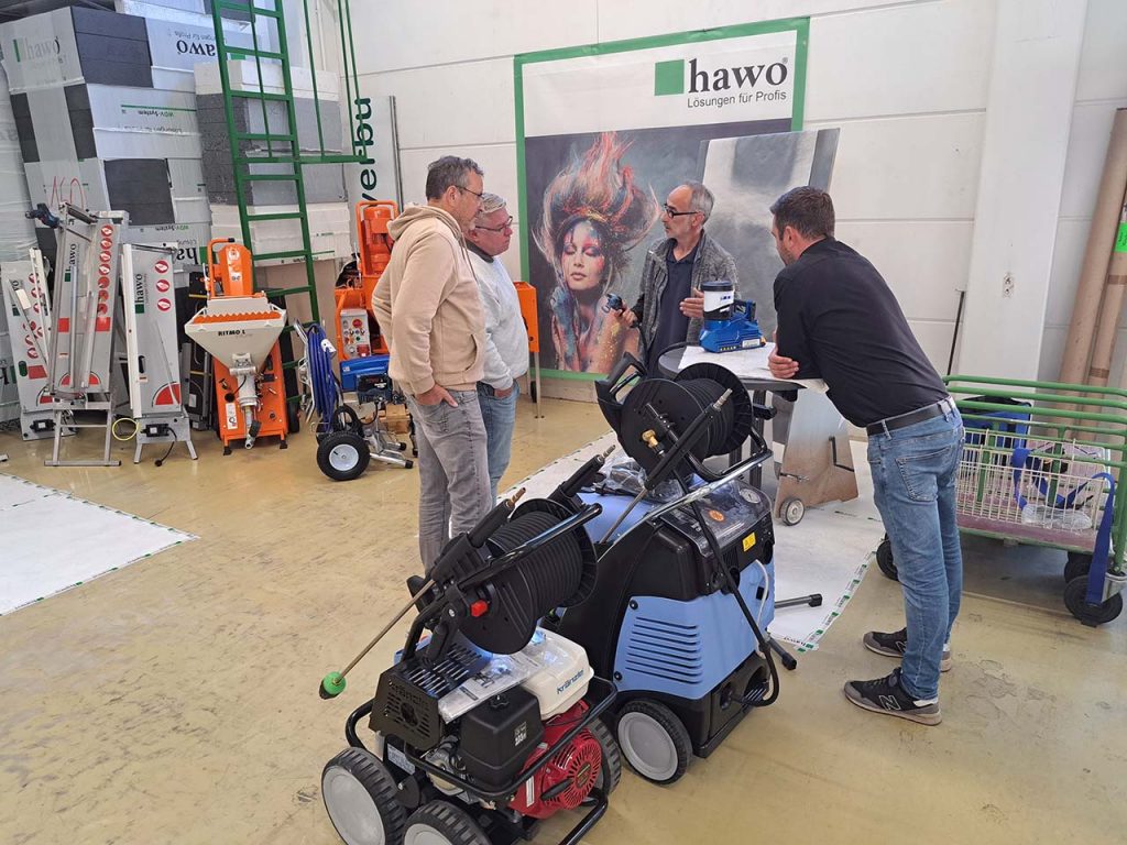Ahmet zeigt das Graco QuickShot Airlessgerät