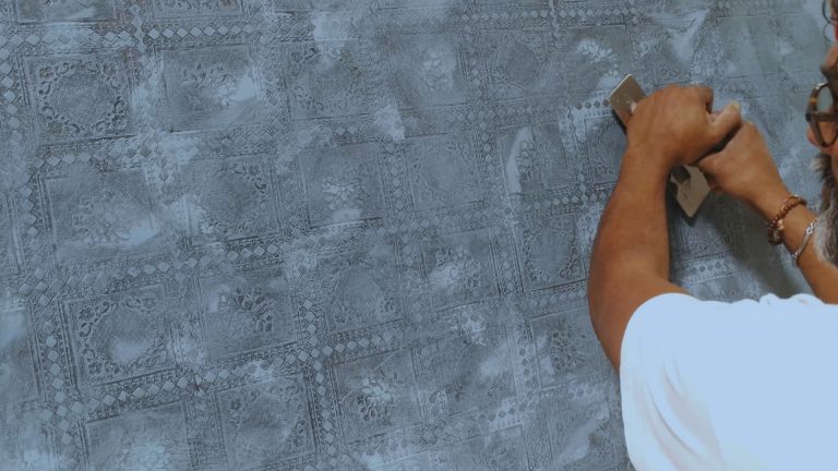 Dilip verpresst mit venezianischer Kelle