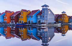 Bunte Fassaden am Wasser